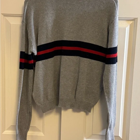 Brandy Melville Gray Knit Sweater - Picture 4 of 4